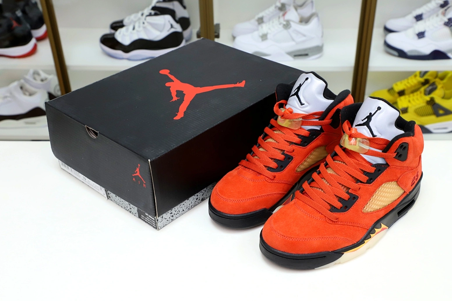Air on Jordan Women 